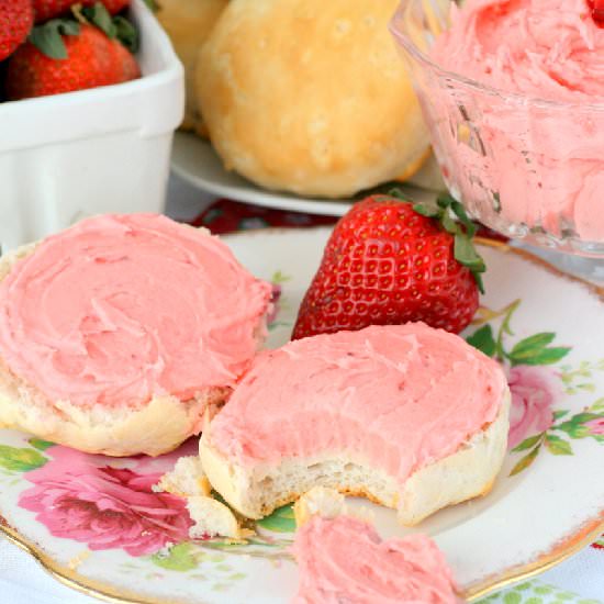 Easy 5 Minute Strawberry Butter