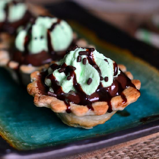 Mini Chocolate Mint Cream Pies