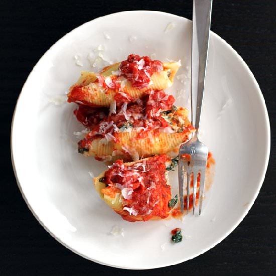 4 Cheese + Spinach Stuffed Shells