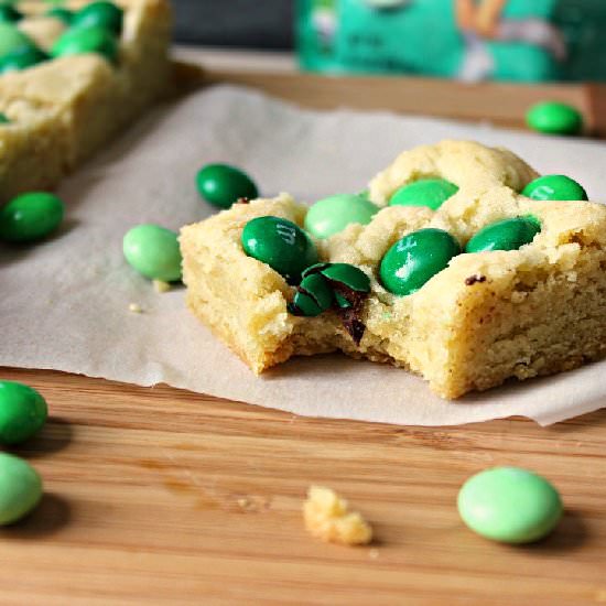Mint M&M Sugar Cookie Bars
