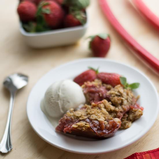 Rhubarb Crisp