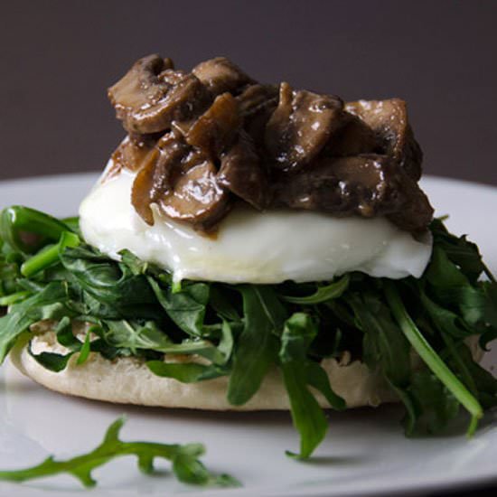Eggs Florentine with Mushroom Sauce