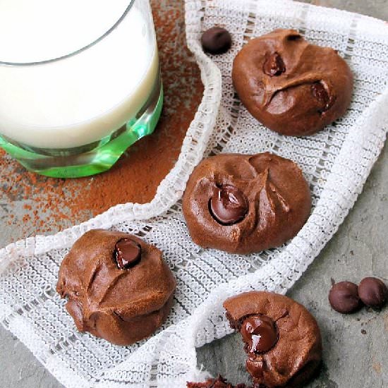 Flourless Double Chocolate Cookies
