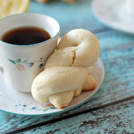 Lemon Greek Easter Cookies
