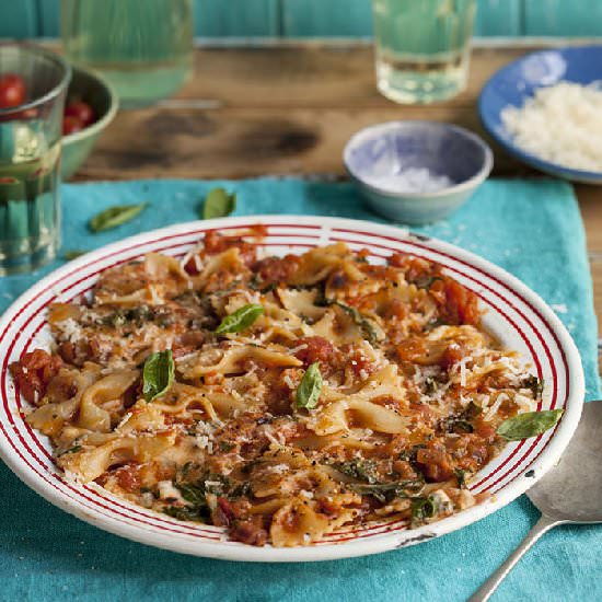 Pasta with Tomato, Spinach
