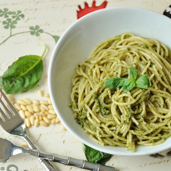 Spicy Vegan Pesto Sauce