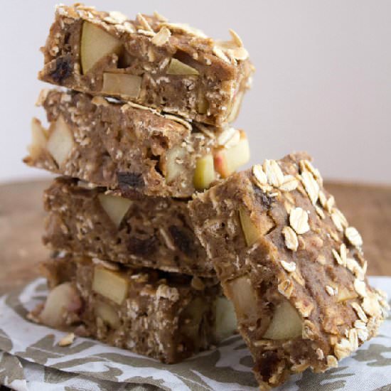 Baked Apple Cinnamon Oat Bars