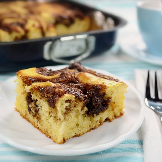 Cinnamon Roll Breakfast Cake