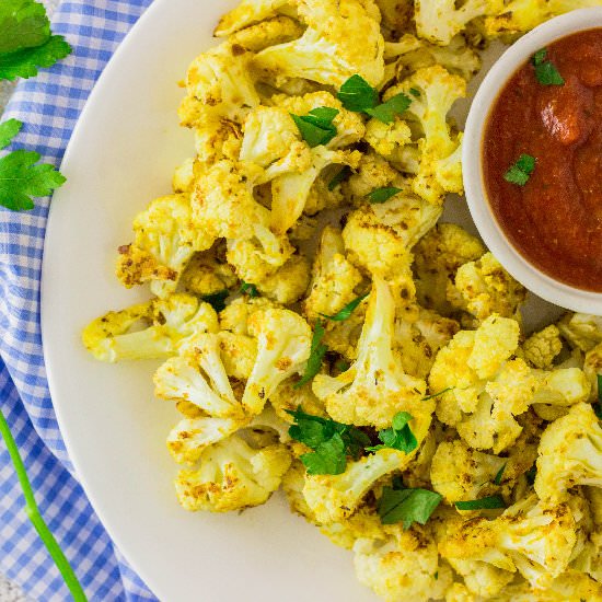 “Cheesy” Pizza Cauliflower Bites