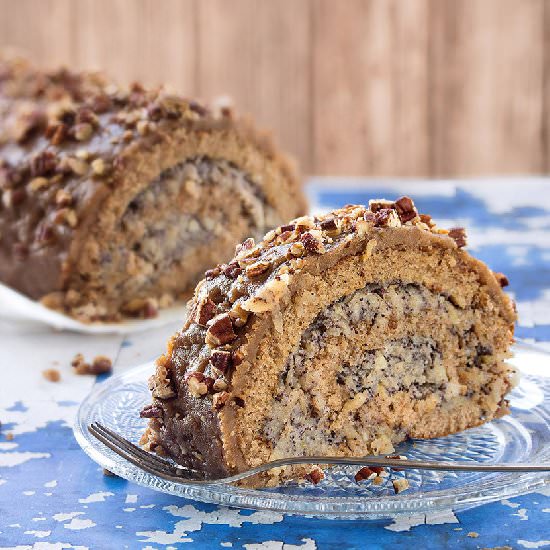Apple Swiss-Rolls Cake