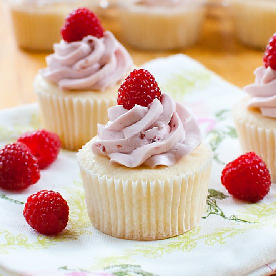 Lemon Raspberry Cupcakes