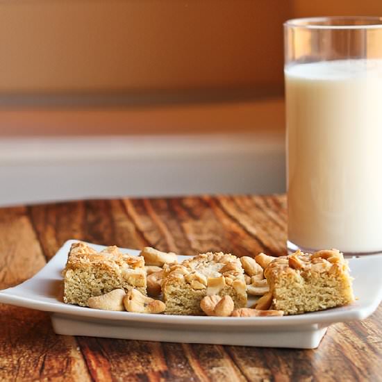 White Chocolate Cashew Bars