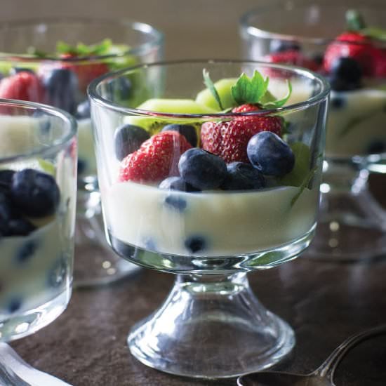 Fruit with Skinny Vanilla Custard