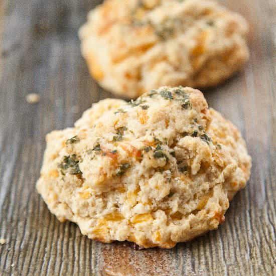 Cheddar Bay Biscuits