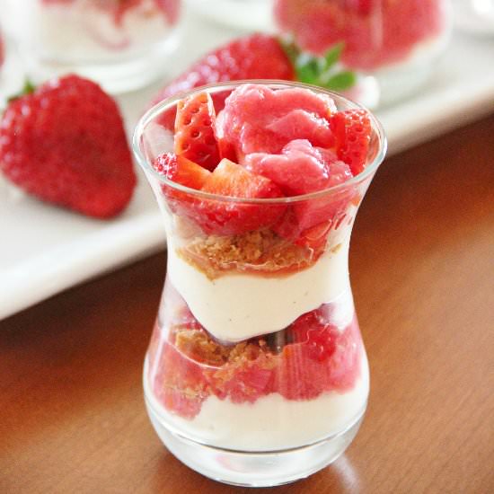 Rhubarb & Strawberry Parfaits