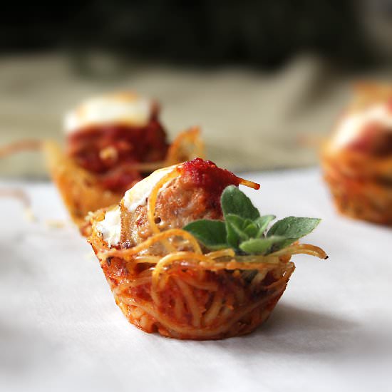 Spaghetti and Meatball Bites