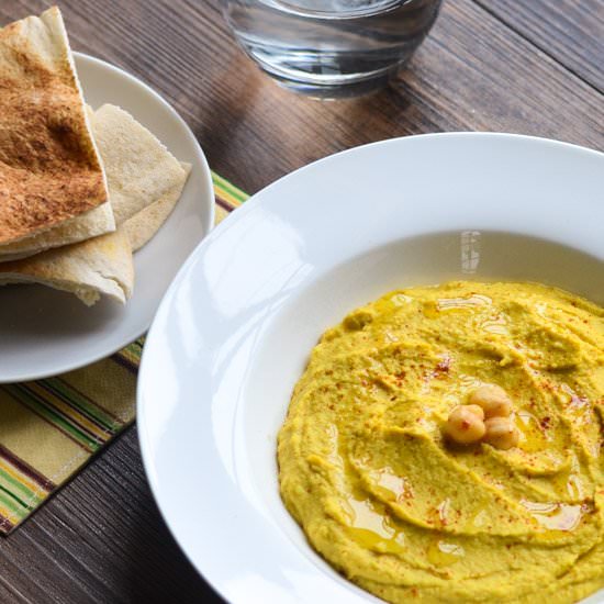 Indian Curry Hummus