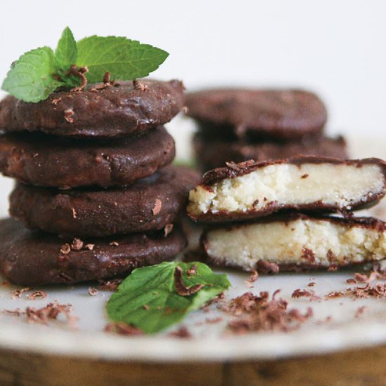 Raw Chocolate Mint Thins