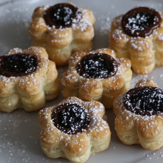Vol-au-vent Gianduia Cream & Prunes