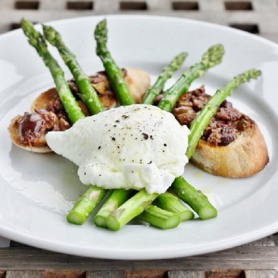 Asparagus Salad with Poached Eggs