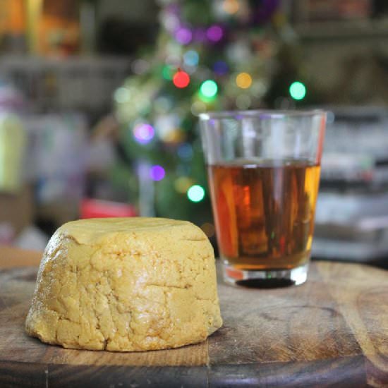 Vegan sharp cheddar cheese