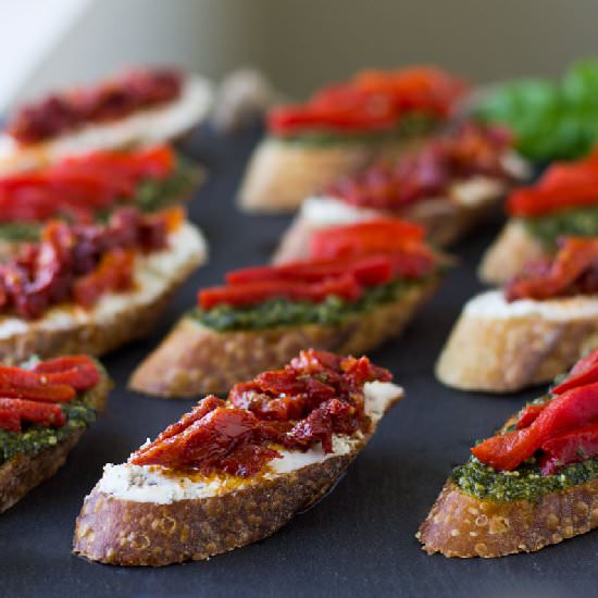 Sun-Dried Tomato Crostini