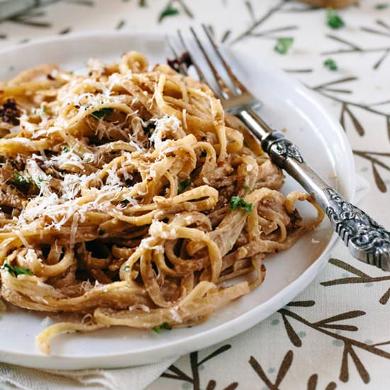 Linguine with Walnut Béchamel Sauce
