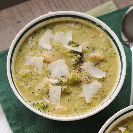 Broccoli White Bean Soup