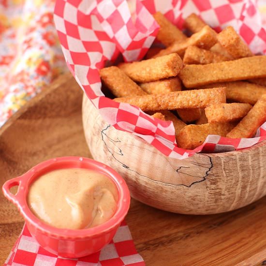 Lentil Fries with Currywurst Sauce