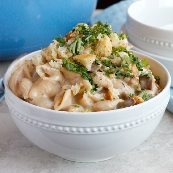 Black and Blue Mac & Cheese