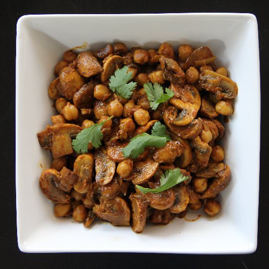 Mushroom & Chickpea Curry