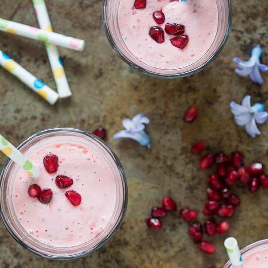 Yoghurt Raspberry Chia Smoothie