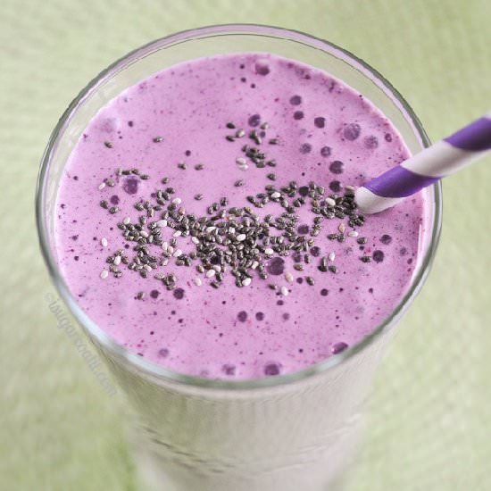 Blueberry Chia Breakfast Smoothie