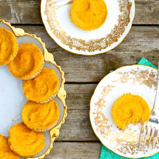 Mini Vegan Carrot Cheesecakes