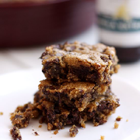 Vanilla Chocolate Chip Blondies