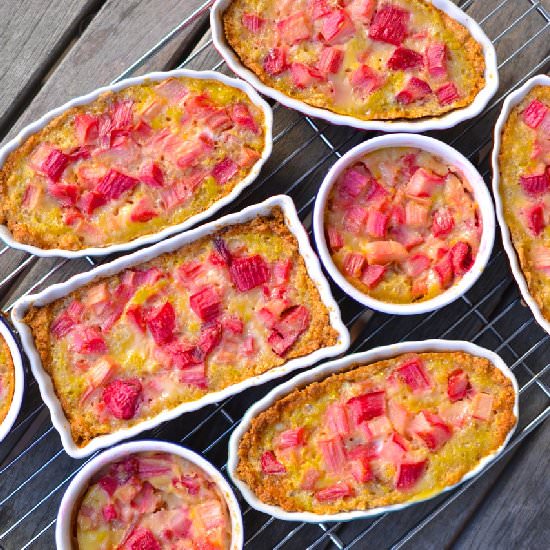 Mini Rhubarb Kuchens