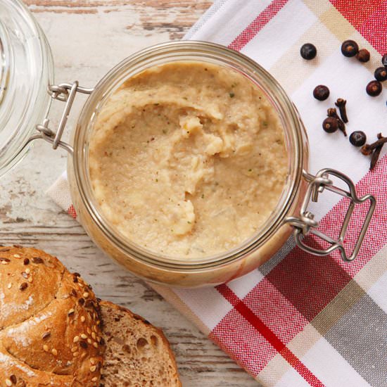 Vegetarian Paste with White Beans