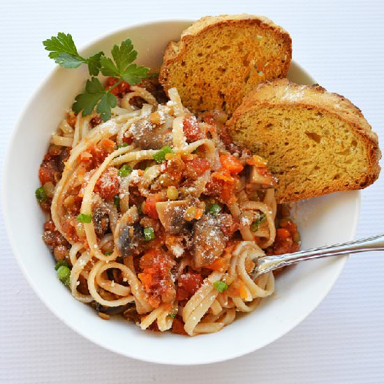 Udon Lentil Mushroom Bolognese