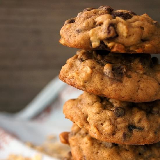 Oatmeal Raisin Chocolate Cookies