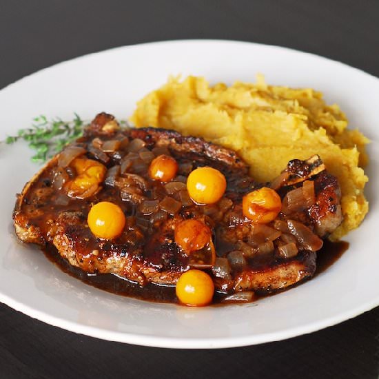 Steak w Balsamic Gooseberry Sauce