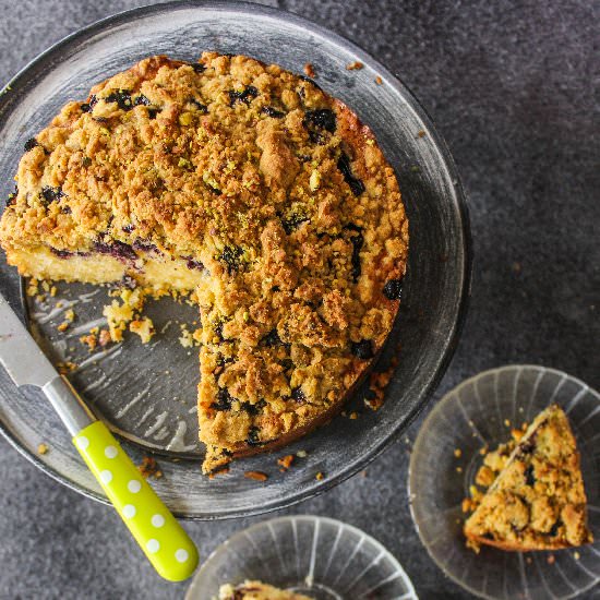 Blueberry Pistachio Crumble Cake