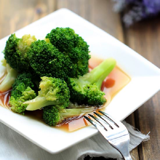 Chinese Oyster Broccoli Salad