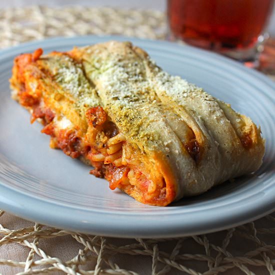 Cheesy Baked Spaghetti Bread