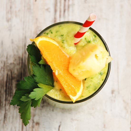 Pineapple and parsley cocktail