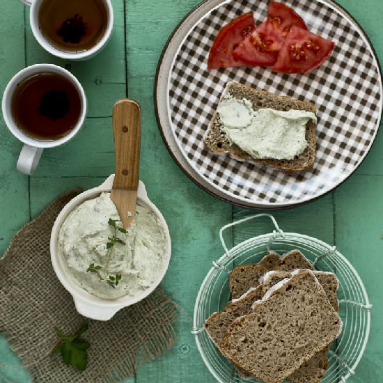 Sandwich paste with trout