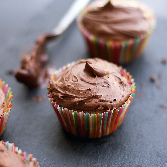 Paleo Vanilla & Chocolate Cupcakes