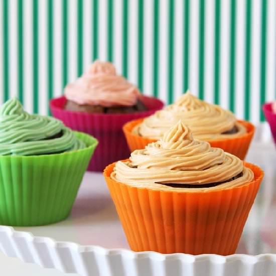 Walnut Cupcakes with Chocolate
