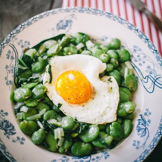 Fava beans with chard and egg.