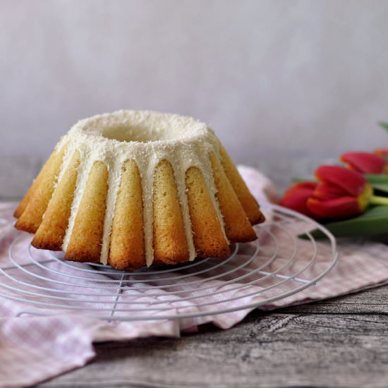 Coconut bundt cake