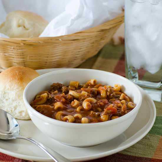 Beefy Tomato and Macaroni Soup